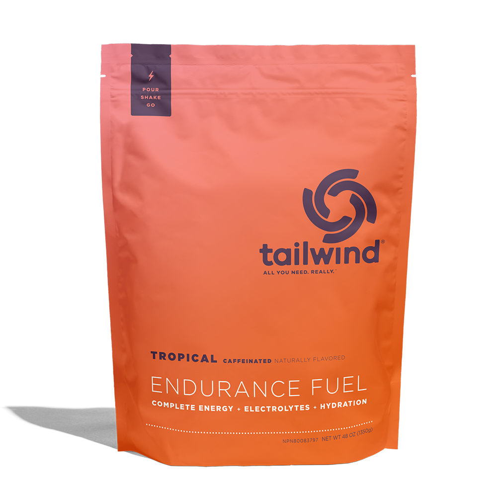 Tailwind Nutrition sportdryck med koffein, Tropical Caffeinated fuel (Large 1350g)
