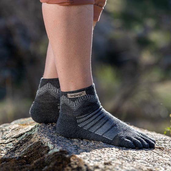 Injinji Outdoor Mini-C Merinoull Slate - Tåstrumpa i Merinoull