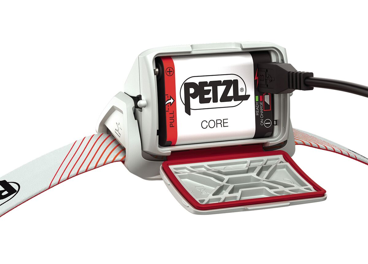 Petzl ACTIK® CORE Gray - Pannlampa för löpning 600 Lumen